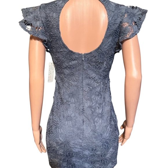 SER.O.YA Floral Lace Midi Dress aqua - Picture 3 of 7